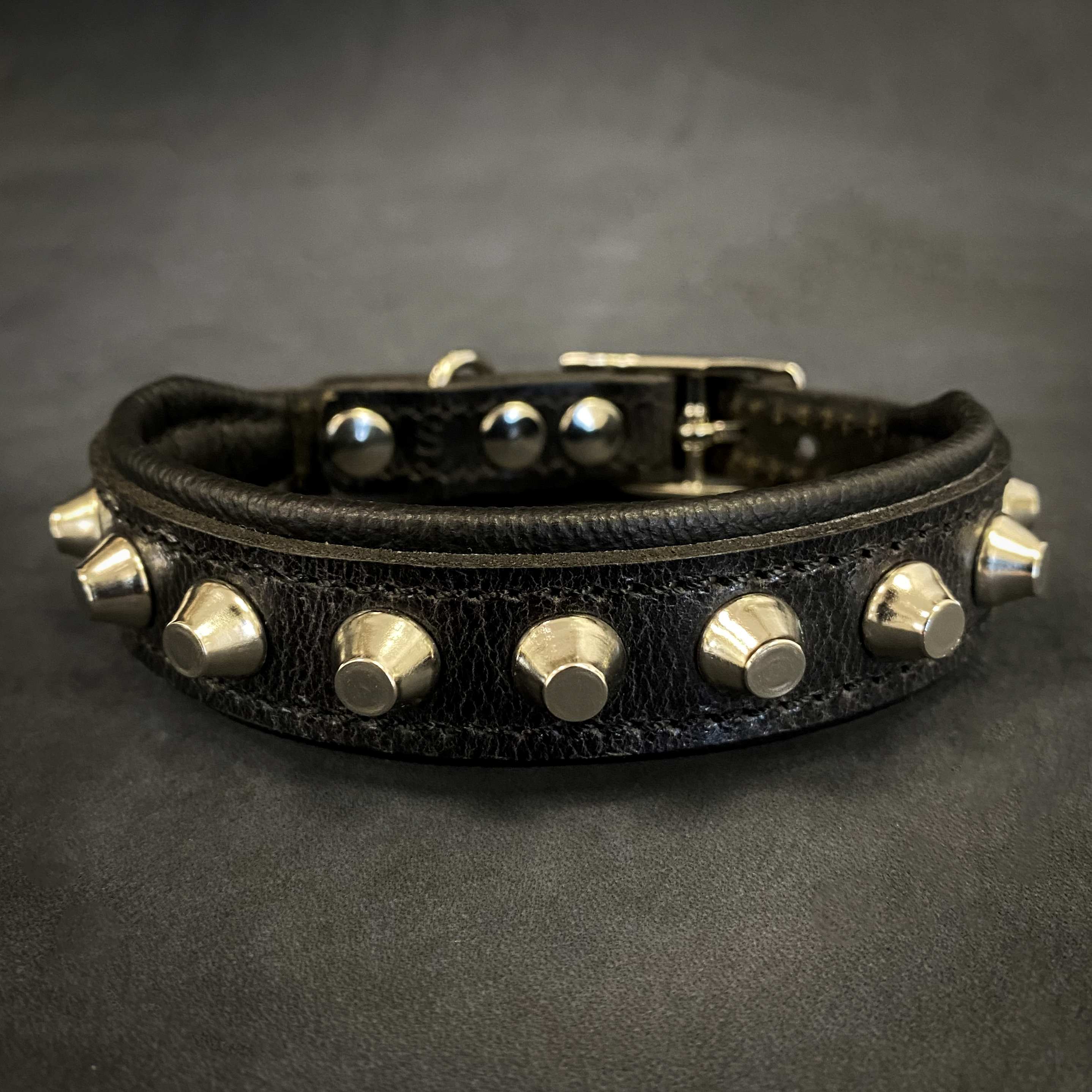 Collar Rock de Cuero para Perros Bestia - Talla M - cuello de 30 a 35 cm