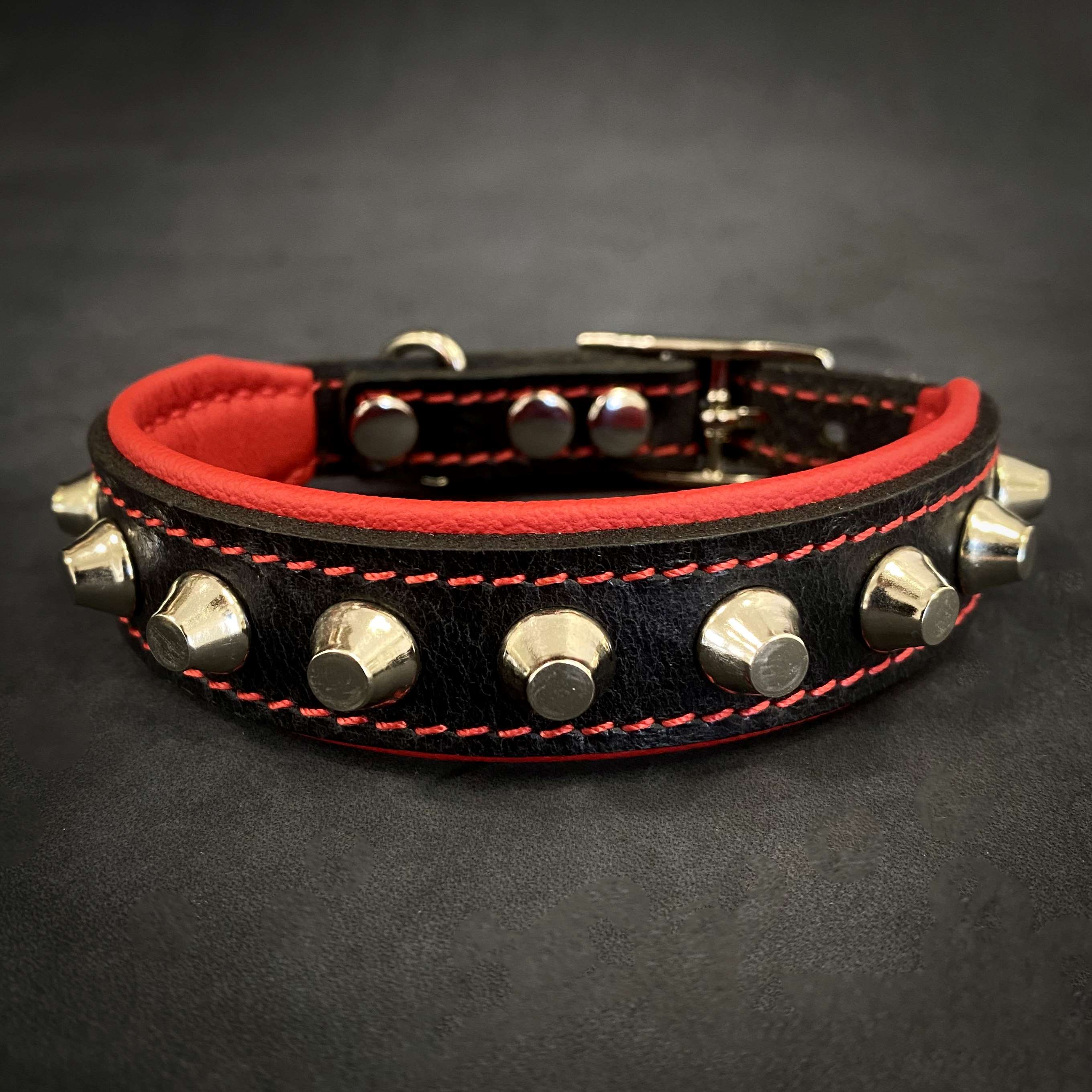 Collar Rock de Cuero para Perros Bestia - Talla XS - cuello de 20 a 25 cm